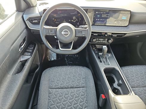 New 2026 Nissan Kicks SV w/ SV Premium Package image 6