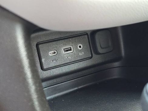 Used 2020 Chevrolet Equinox LS w/ LS Convenience Package FWD image 31
