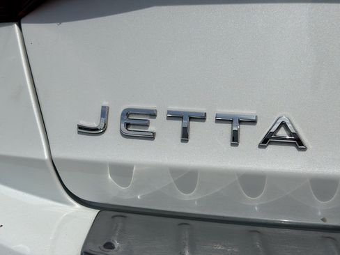 Used 2023 Volkswagen Jetta SE FWD image 11
