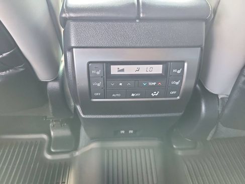 Used 2023 Lexus GX 460 w/ Black Line Special Edition AWD/4WD image 22