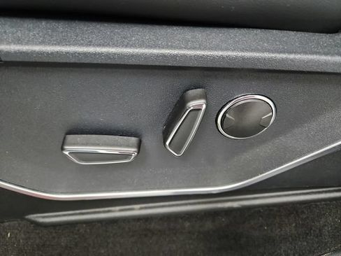 Used 2023 Ford F150 Raptor AWD/4WD image 21