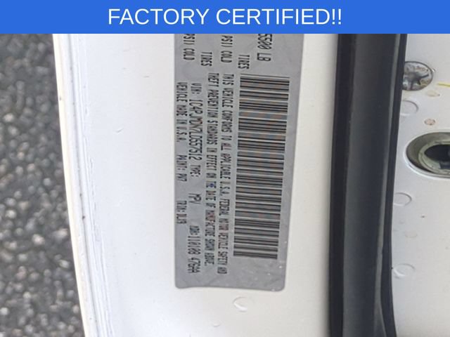 Certified 2020 Jeep Cherokee Limited AWD/4WD image 38
