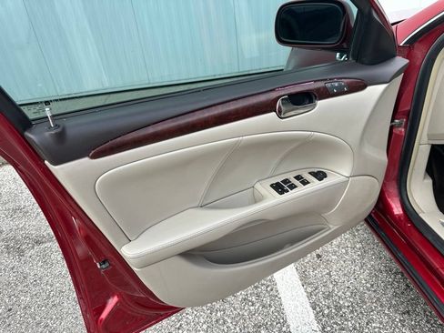 Used 2009 Buick Lucerne CXL w/ Driver Confidence Package FWD image 13