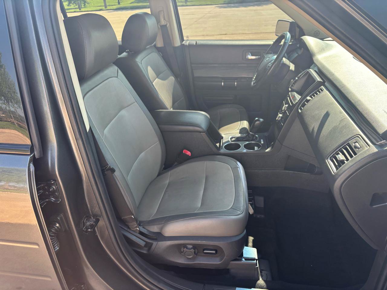 Used 2019 Ford Flex SEL FWD image 8