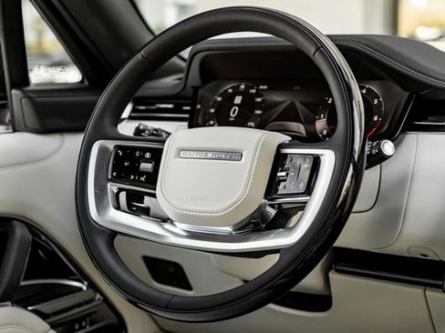 New 2026 Land Rover Range Rover Long Wheelbase SE AWD/4WD image 19