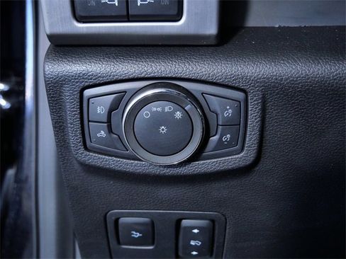 Used 2020 Ford F250 Platinum w/ FX4 Off-Road Package image 30