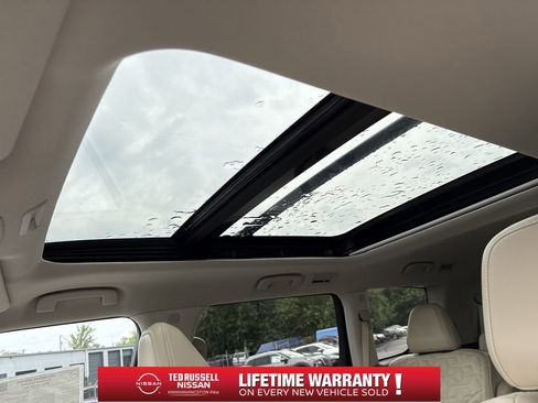 New 2025 Nissan Armada Platinum Reserve image 26