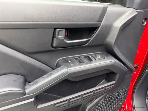 Used 2025 Toyota Tacoma SR image 32