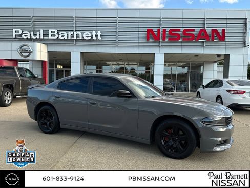 Used 2023 Dodge Charger SXT RWD image 7