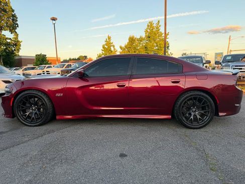Used 2018 Dodge Charger R/T Scat Pack w/ Dynamics Package RWD image 12