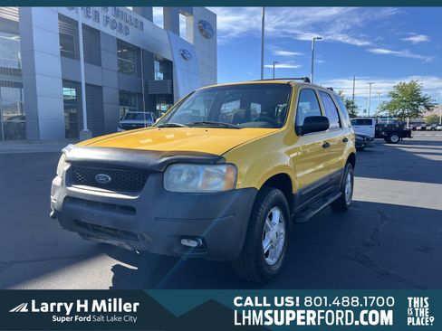 Used 2003 Ford Escape XLS AWD/4WD image 1