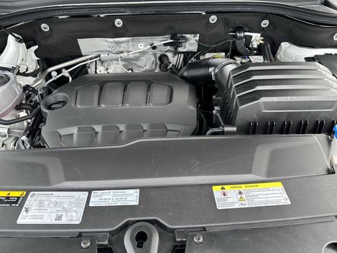 Certified 2025 Volkswagen Atlas SE image 13