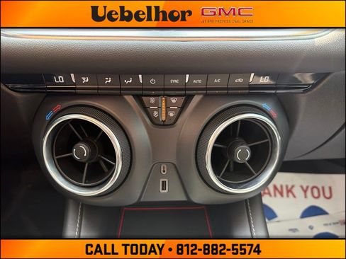 Used 2023 Chevrolet Blazer LT FWD image 23