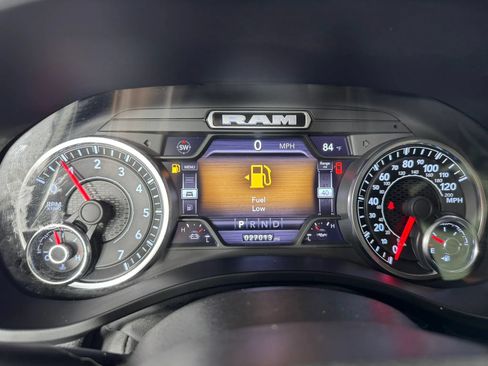 Used 2022 RAM 1500 Big Horn AWD/4WD image 14