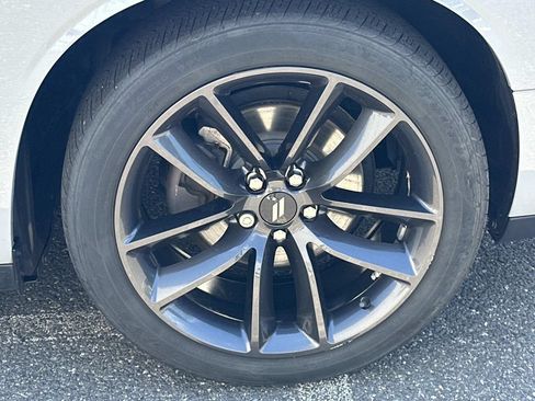 Used 2021 Dodge Challenger SXT RWD image 11