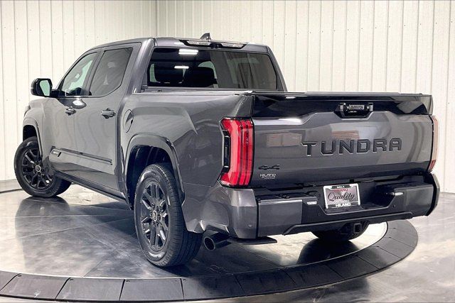 Used 2024 Toyota Tundra Platinum AWD/4WD image 12