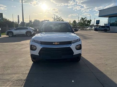 Certified 2023 Chevrolet TrailBlazer LS AWD/4WD image 2