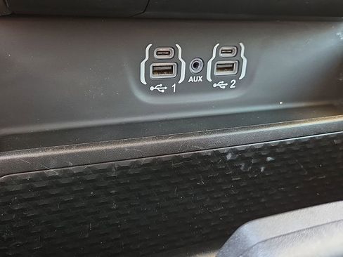 Used 2021 RAM 1500 Laramie RWD image 26
