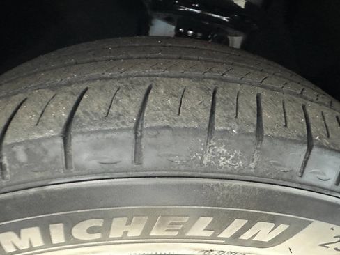 Used 2024 Cadillac XT6 Luxury w/ LPO, Floor Liner Package image 6