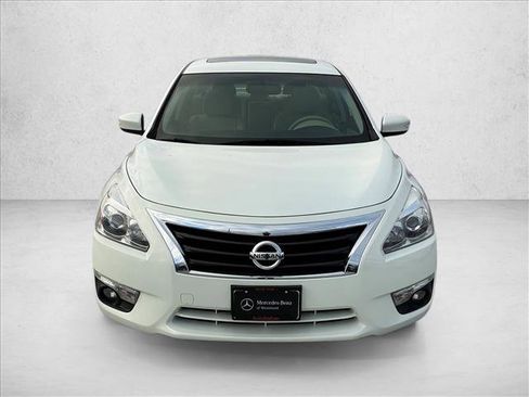 Used 2015 Nissan Altima 2.5 SL w/ Moonroof Package image 2
