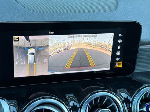 Certified 2022 Mercedes-Benz GLB 35 AMG GLB 35 AMG image 17