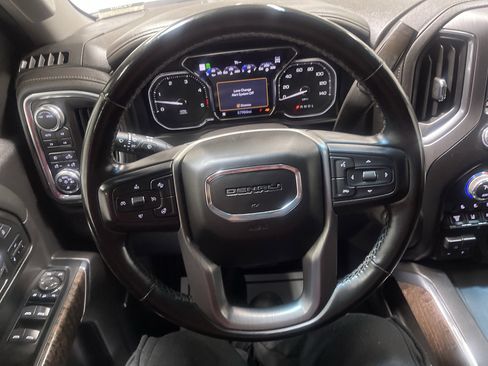 Used 2023 GMC Sierra 3500 Denali image 29