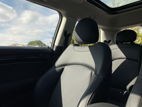 Used 2023 MINI Cooper S image 18