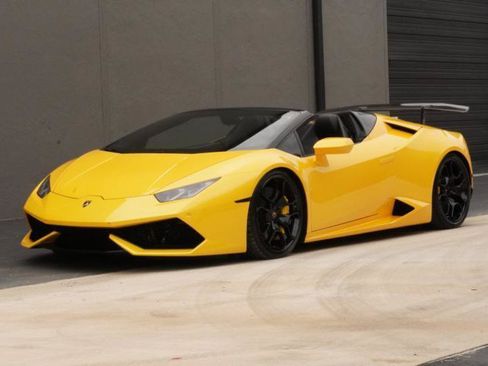 Used 2016 Lamborghini Huracan LP 610-4 AWD/4WD image 5