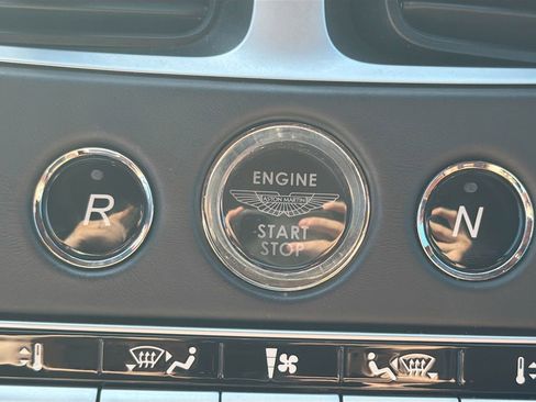 Used 2018 Aston Martin DB11 V12 image 34