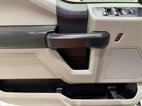 Used 2022 Ford F250 XL w/ Power Equipment Group image 16