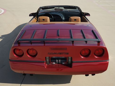 Used 1990 Chevrolet Corvette Convertible image 11