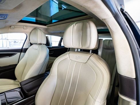 Used 2020 Bentley Flying Spur W12 image 39