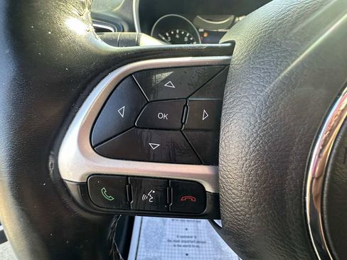 Used 2021 Jeep Compass Limited AWD/4WD image 14