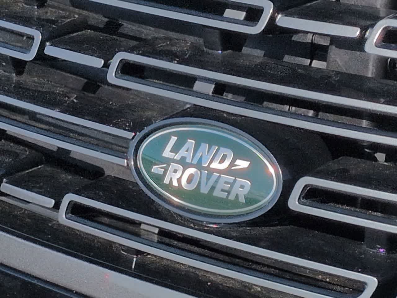 New 2026 Land Rover Range Rover Long Wheelbase SE AWD/4WD image 11