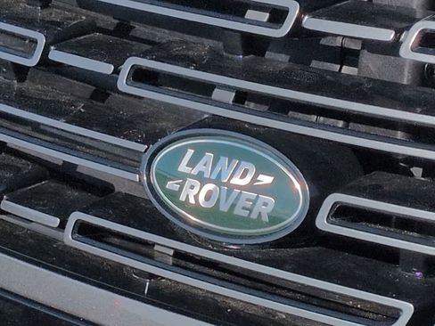 New 2026 Land Rover Range Rover Long Wheelbase SE AWD/4WD image 11