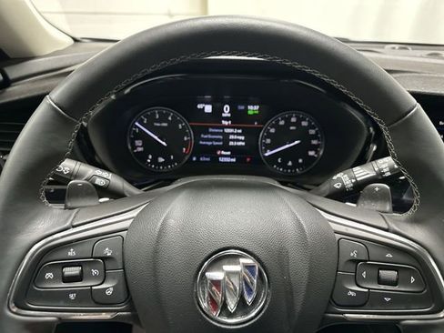 Used 2022 Buick Envision Avenir w/ Technology Package II FWD image 10
