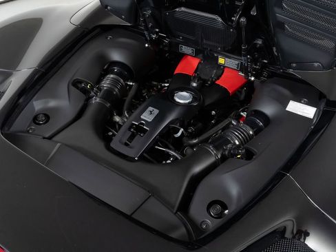 Used 2023 Ferrari F8 Tributo RWD image 17