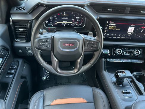 Certified 2025 GMC Sierra 1500 AT4 w/ AT4 Premium Package AWD/4WD image 15