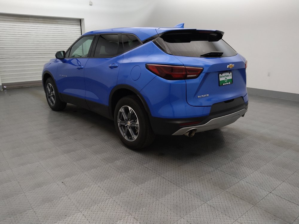 Used 2025 Chevrolet Blazer LT FWD image 5