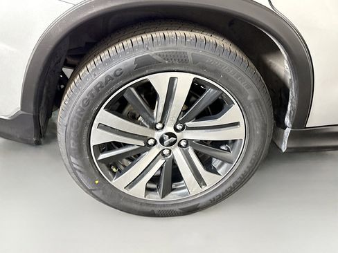 Used 2021 Mitsubishi Outlander Sport ES FWD image 32