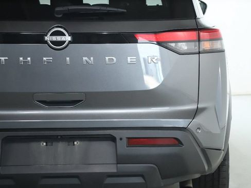 Certified 2025 Nissan Pathfinder SV FWD image 44