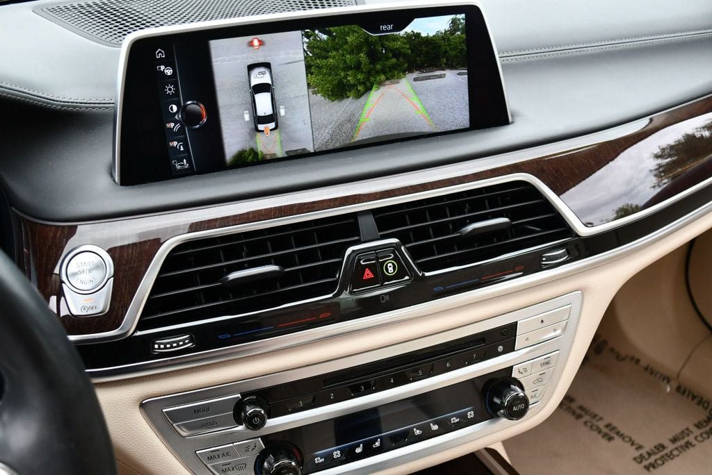 Used 2016 BMW 750i xDrive AWD/4WD image 55