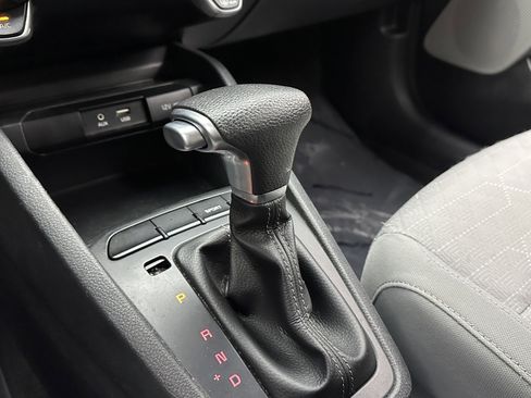 Used 2018 Kia Rio S image 17