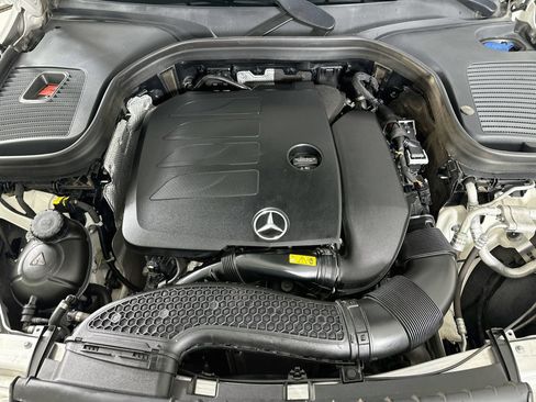 Certified 2022 Mercedes-Benz GLC 300 image 30