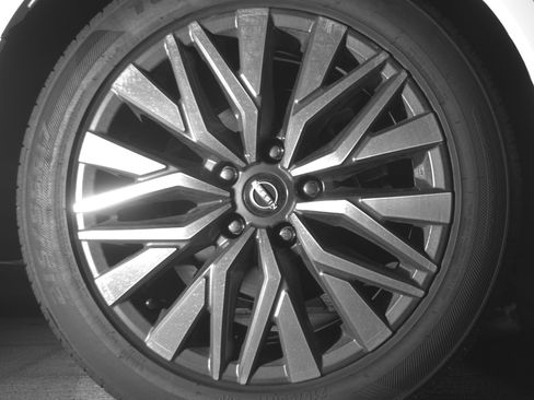 Used 2025 Nissan Altima 2.5 SV FWD image 15