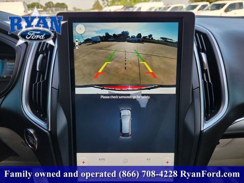 Used 2022 Ford Edge Titanium w/ Equipment Group 301A AWD/4WD image 13