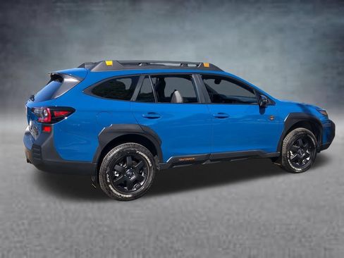 Used 2025 Subaru Outback Wilderness AWD/4WD image 14