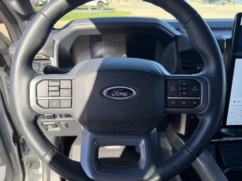 Used 2023 Ford F150 Lightning Lariat image 13