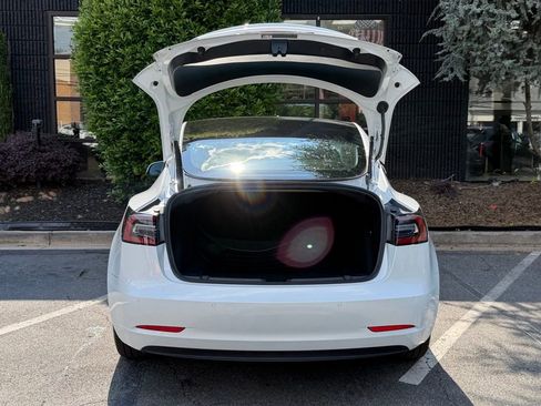 Used 2021 Tesla Model 3 Standard Range Plus RWD image 17