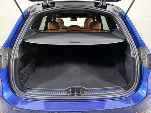 Used 2023 Mercedes-Benz GLC 300 image 29